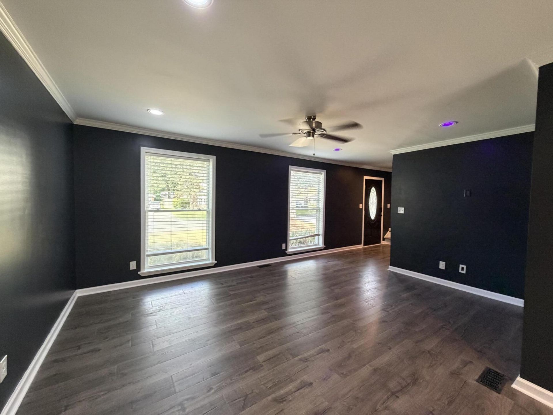 216 Runnymede Lane Photo 4