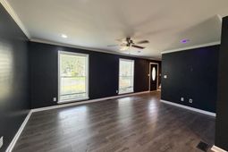 216 Runnymede Lane photo 4