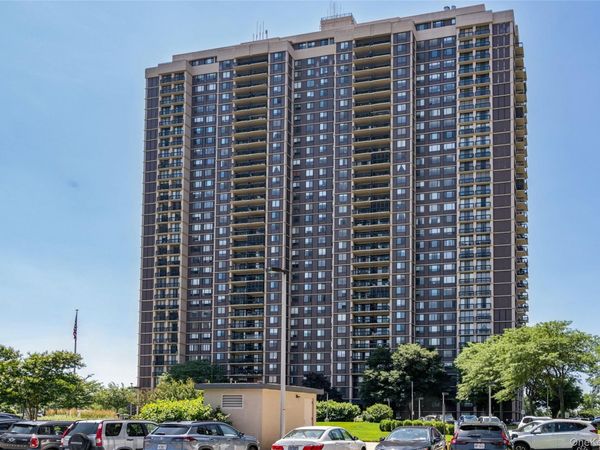 27010 Grand Central Parkway , Unit 4H, Floral Park, NY 11005