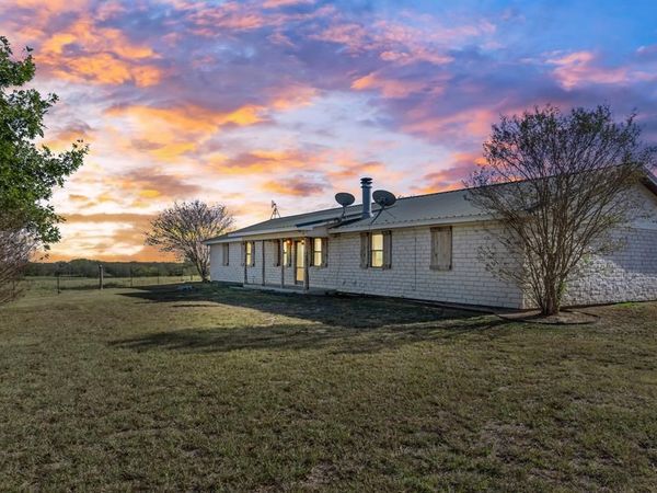902 Mockingbird Lane, Moody, TX 76557