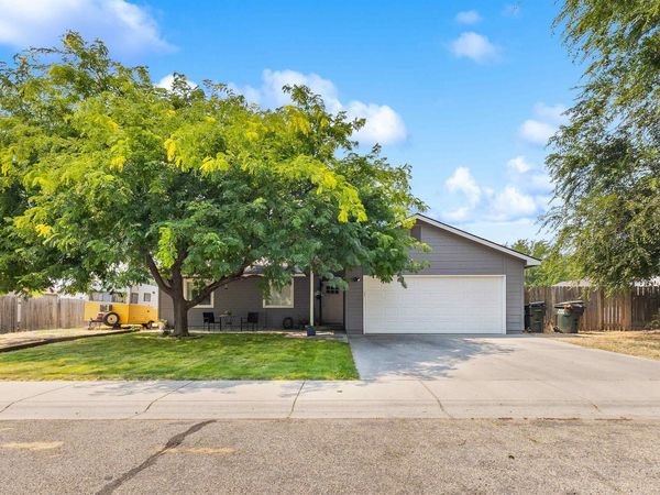513 N Thornley Ave, Kuna, ID 83634