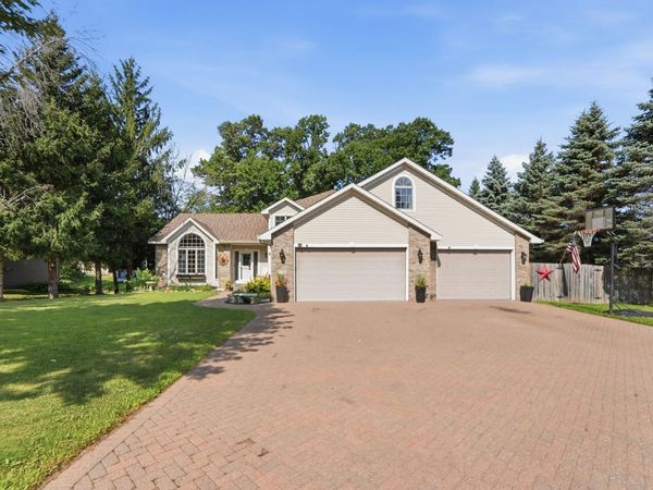 5790 Newgate Avenue N, Stillwater, MN 55082