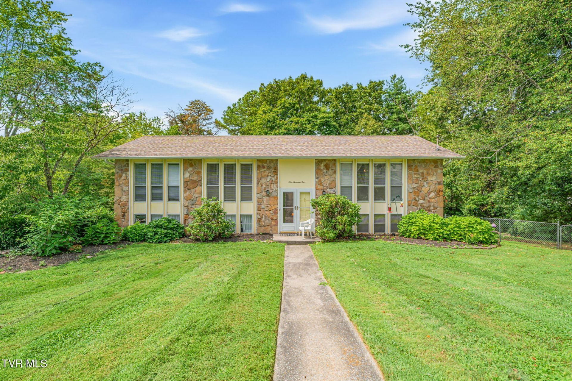 9004 Luz Lane, Knoxville, TN 37923 Main Photo