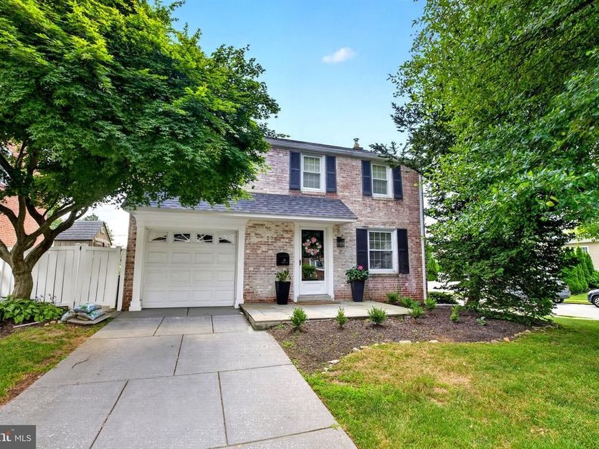 19 Harmil Road, Broomall, PA 19008 Main Photo