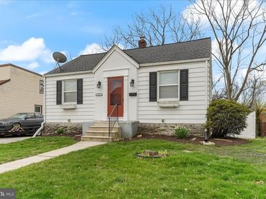 221 W MARTIN LANE, NORWOOD, PA 19074