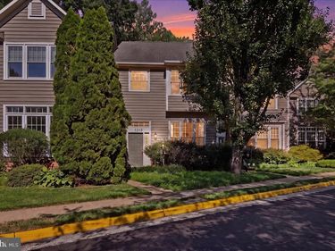1213 WEATHERSTONE COURT, RESTON, VA 20194