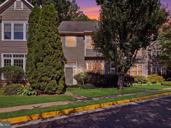 1213 WEATHERSTONE COURT, RESTON, VA 20194