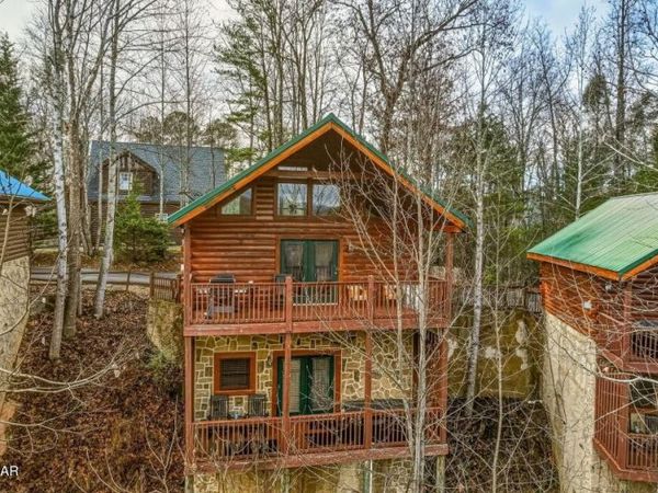 1781 Mountain Shadows Way , Gatlinburg, TN 37738