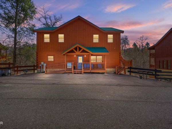 4355 Forest Ridge Way , Pigeon Forge, TN 37863