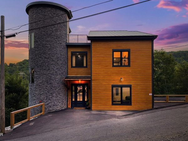 1253 Bavarian Way , Gatlinburg, TN 37738