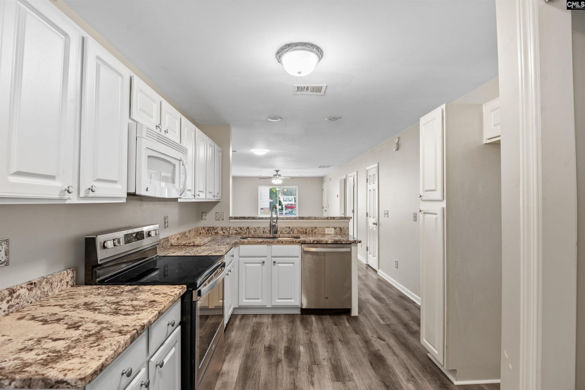 108 Harvest Glen Lane  Photo 7