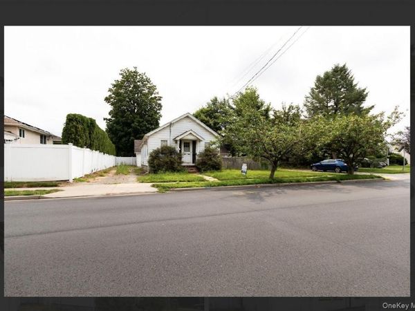 1105 Bellmore Road , North Bellmore, NY 11710
