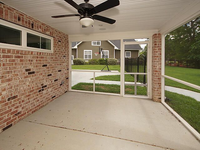 125 Brogun Lane Photo 46