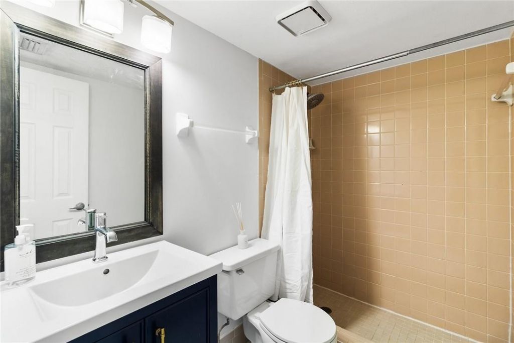324 City View Drive, Fort Lauderdale, FL 33311 Photo