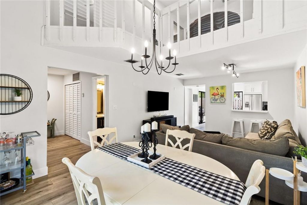 324 City View Drive, Fort Lauderdale, FL 33311 Photo