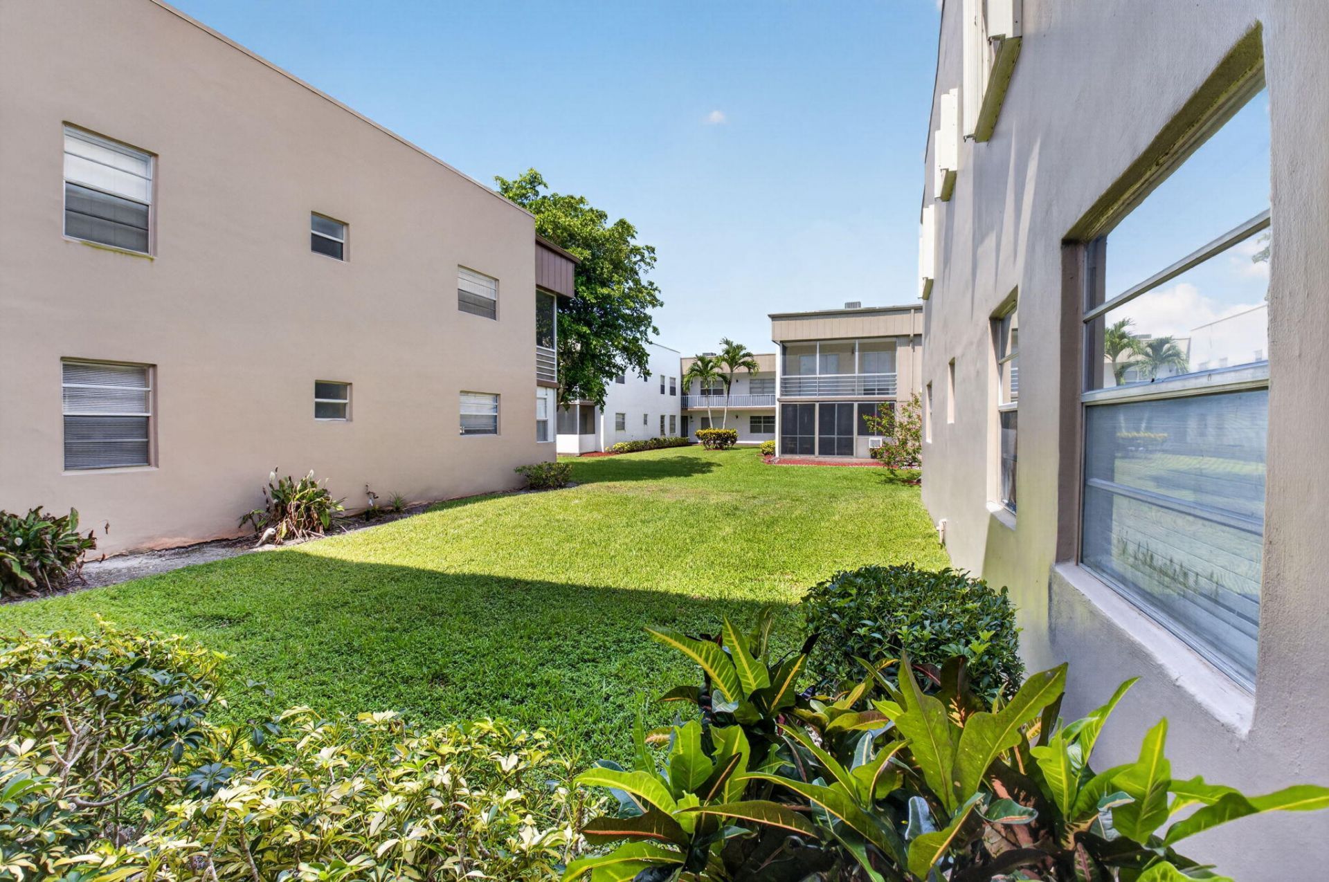 352 Piedmont H, Delray Beach, FL 33484 Photo