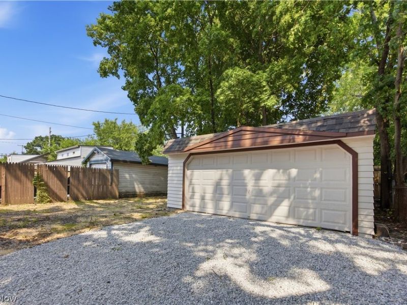 3111 W 111th Street , Cleveland, OH 44111 Photo 4