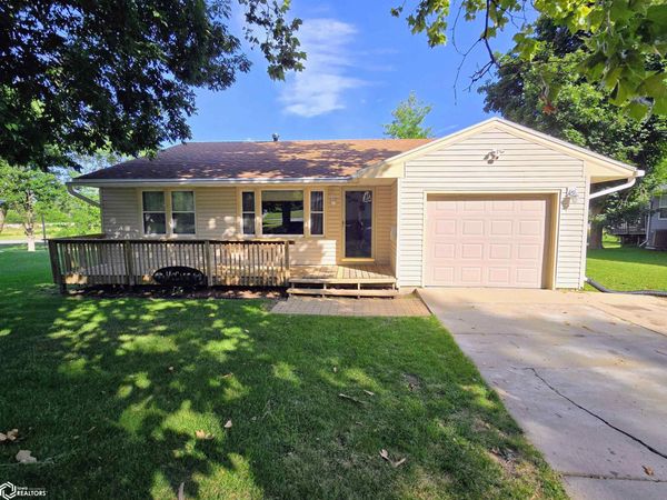 1014 Crest Drive, Creston, IA 50801