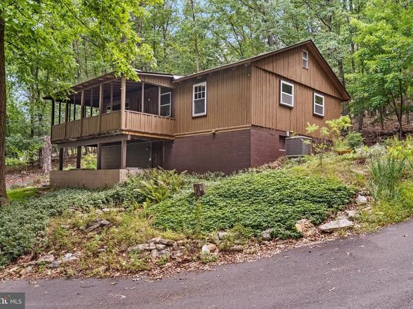 964 VALLEY VIEW ROAD, HARPERS FERRY, WV 25425