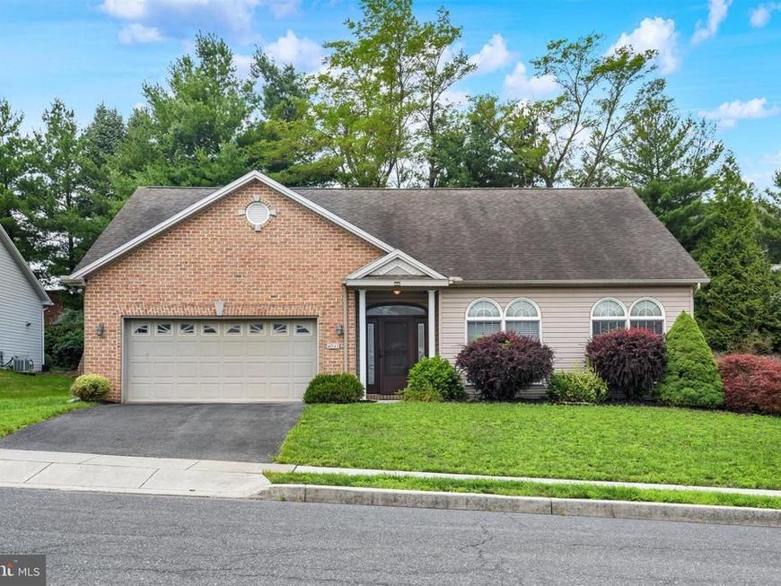 4033 Caissons Court , Enola, PA 17025 Main Photo