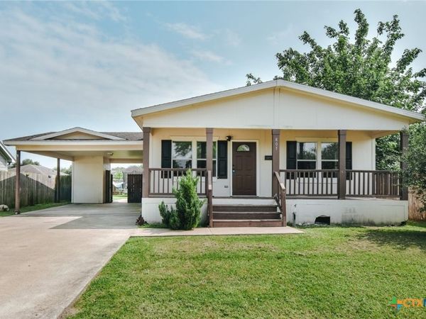 807 E Mesquite Lane , Victoria, TX 77901