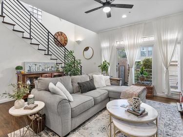 4040 Avondale Avenue, Unit 405, Dallas, TX 75219