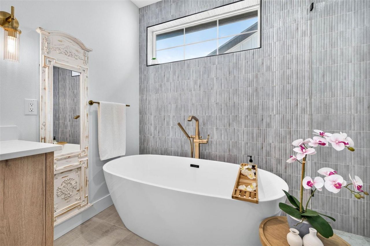 1717 Massachusetts Avenue Ne, Saint Petersburg, FL 33703 Photo