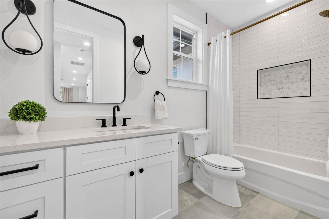 1717 Massachusetts Avenue Ne, Saint Petersburg, FL 33703 Photo