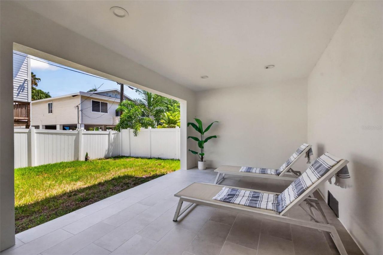 1717 Massachusetts Avenue Ne, Saint Petersburg, FL 33703 Photo