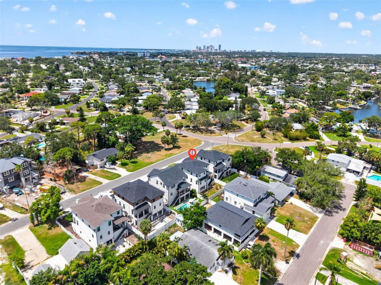 1717 Massachusetts Avenue Ne, Saint Petersburg, FL 33703 Photo