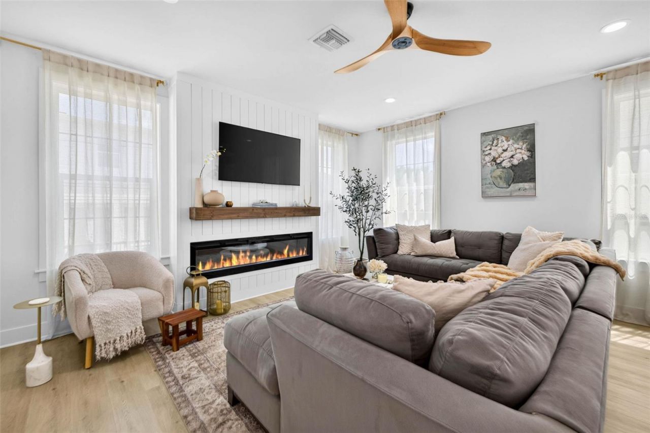 1717 Massachusetts Avenue Ne, Saint Petersburg, FL 33703 Photo