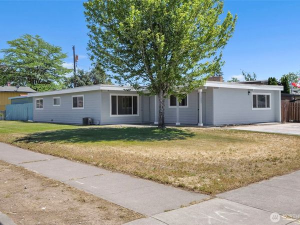 1003 S Evergreen Drive , Moses Lake, WA 98837