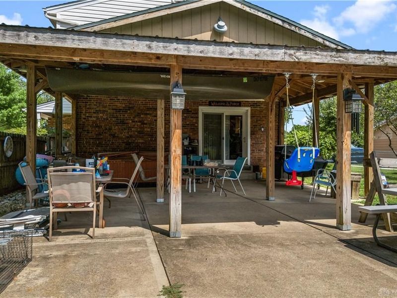 8878 Twincreek Drive, Franklin, OH 45005 Photo 6