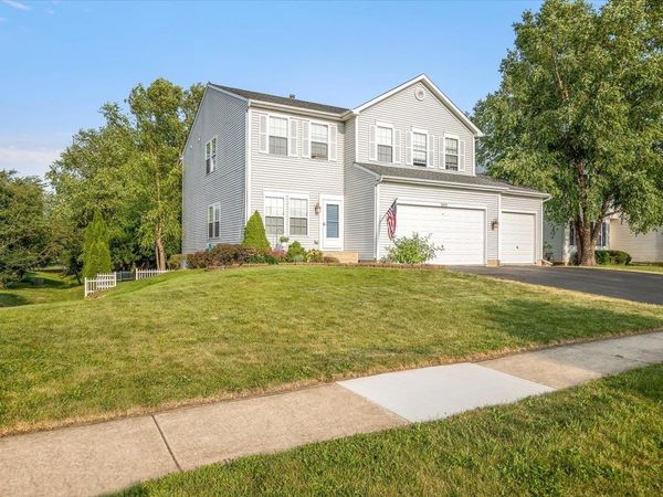 305 Greenbriar Boulevard, POPLAR GROVE, IL 61065