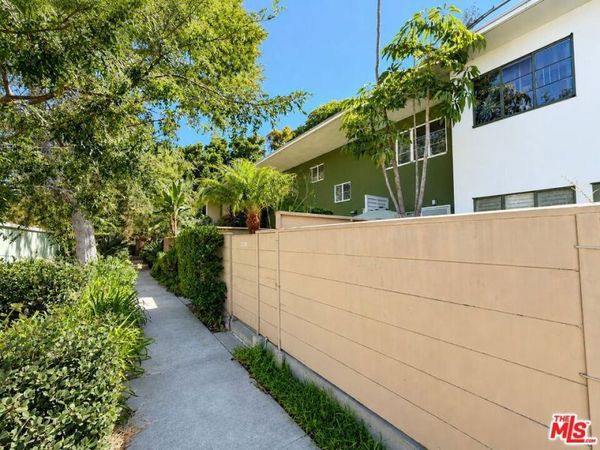 5370 1/2 Village, Los Angeles, CA 90016