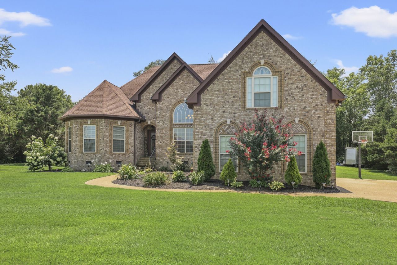 3018 Bristol Ln, Greenbrier, TN 37073 Main Photo