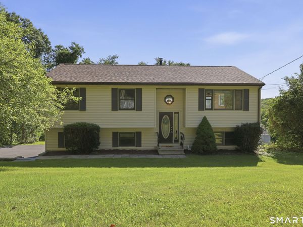 384 Milford, Burlington, CT 06013