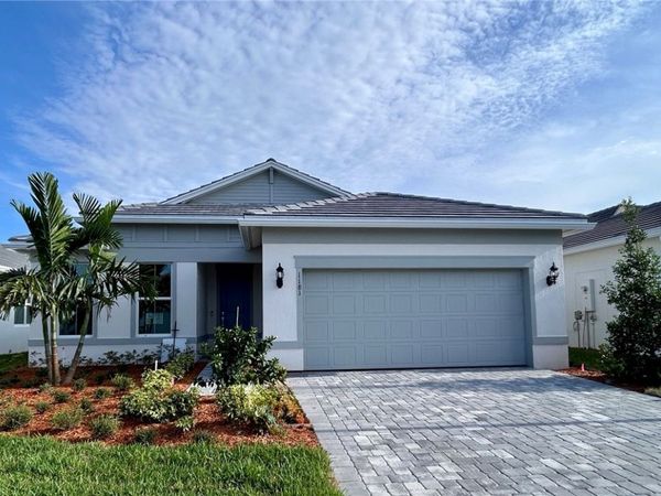 1181 Haven Circle, Unit MYSTIQUE 2, Vero Beach, FL 32960