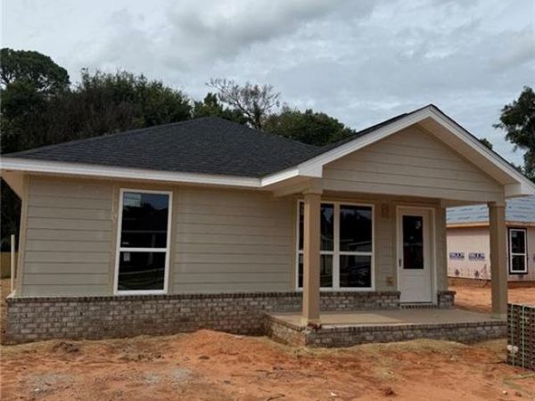 1832 Woodcock Place , Mobile, AL 36606
