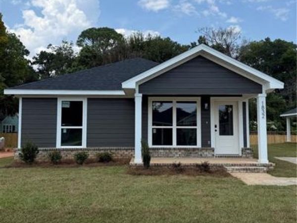 1832 Woodcock Place , Mobile, AL 36606