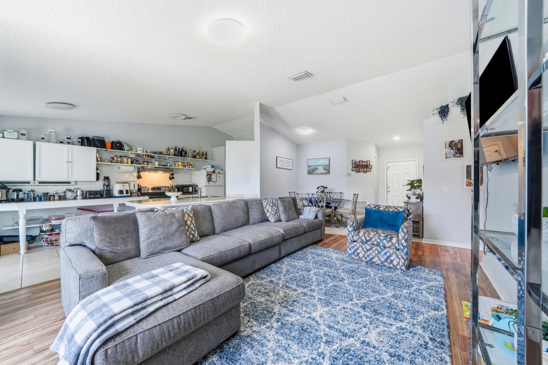 1074 SW Barbarosa Avenue Sw, Port Saint Lucie, FL 34953 Photo