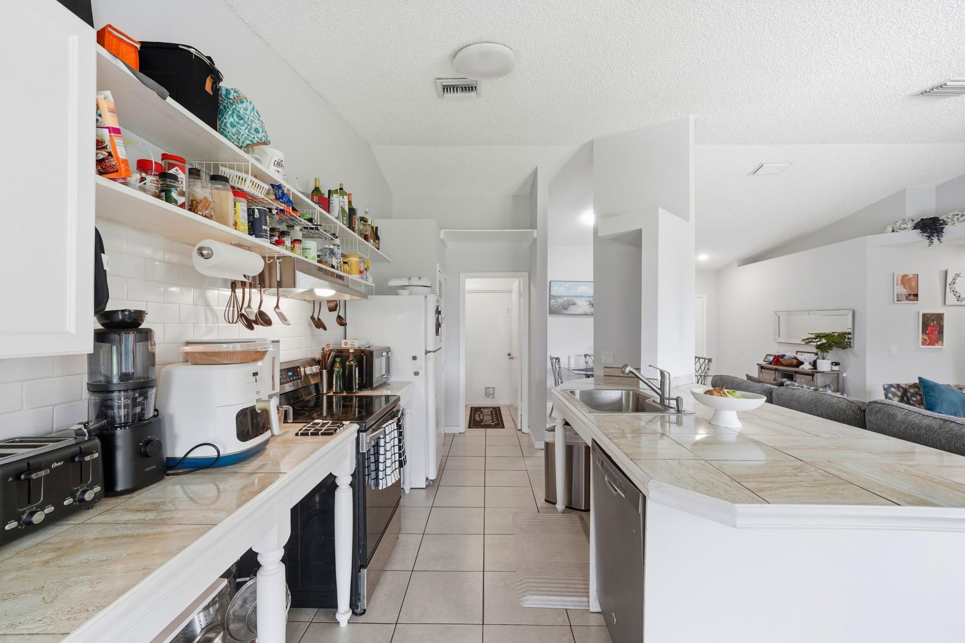 1074 SW Barbarosa Avenue Sw, Port Saint Lucie, FL 34953 Photo