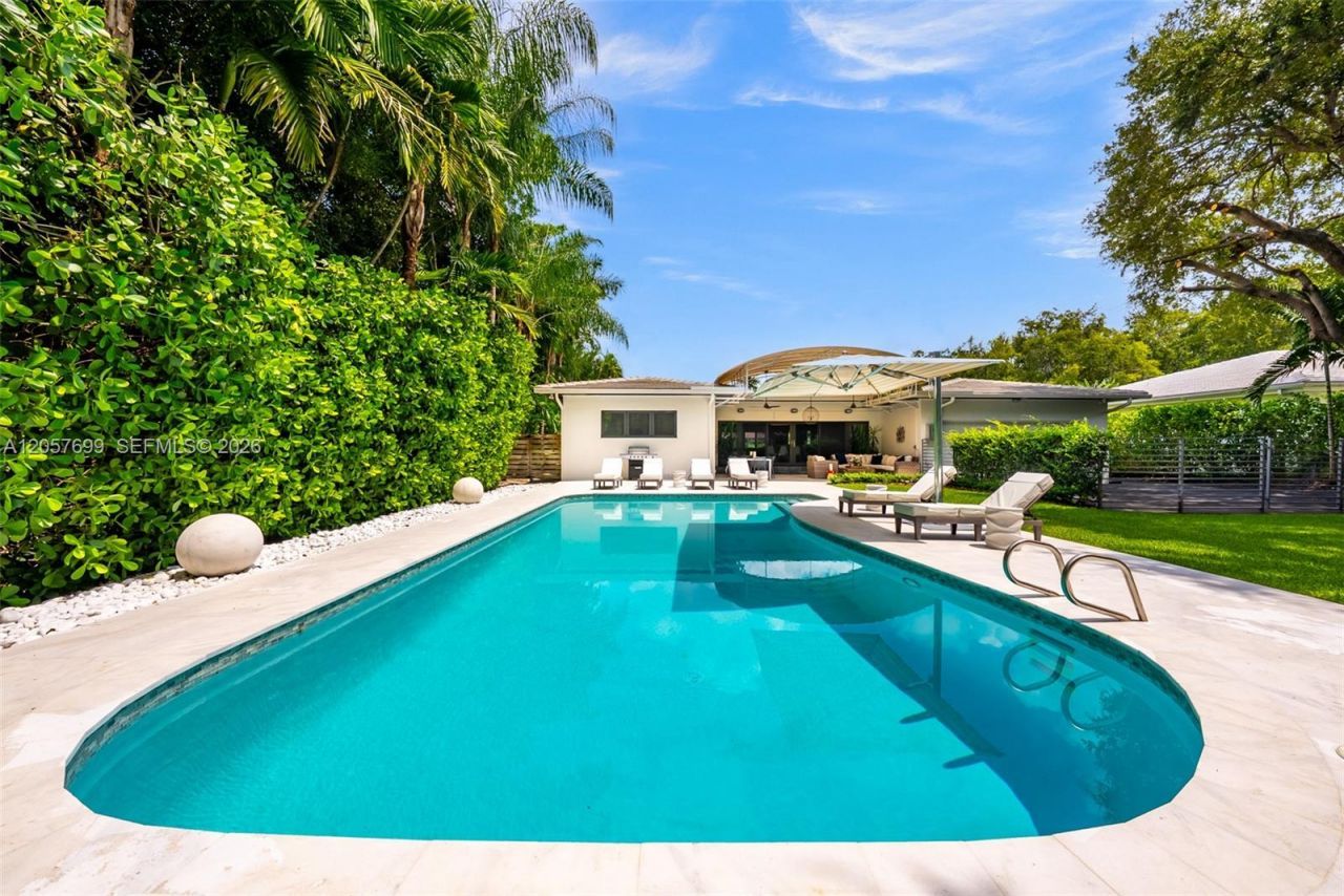 641 Island Rd, Miami, FL 33137 Photo