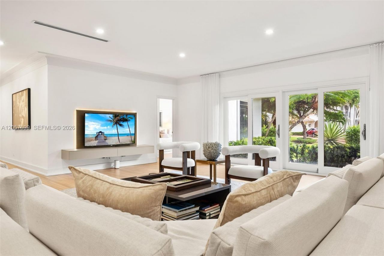 641 Island Rd, Miami, FL 33137 Photo