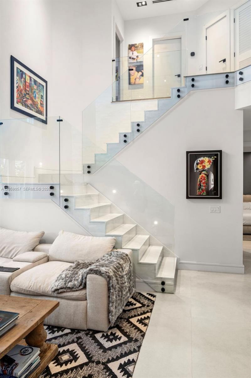 4027 194th Trl, Sunny Isles Beach, FL 33160 Photo