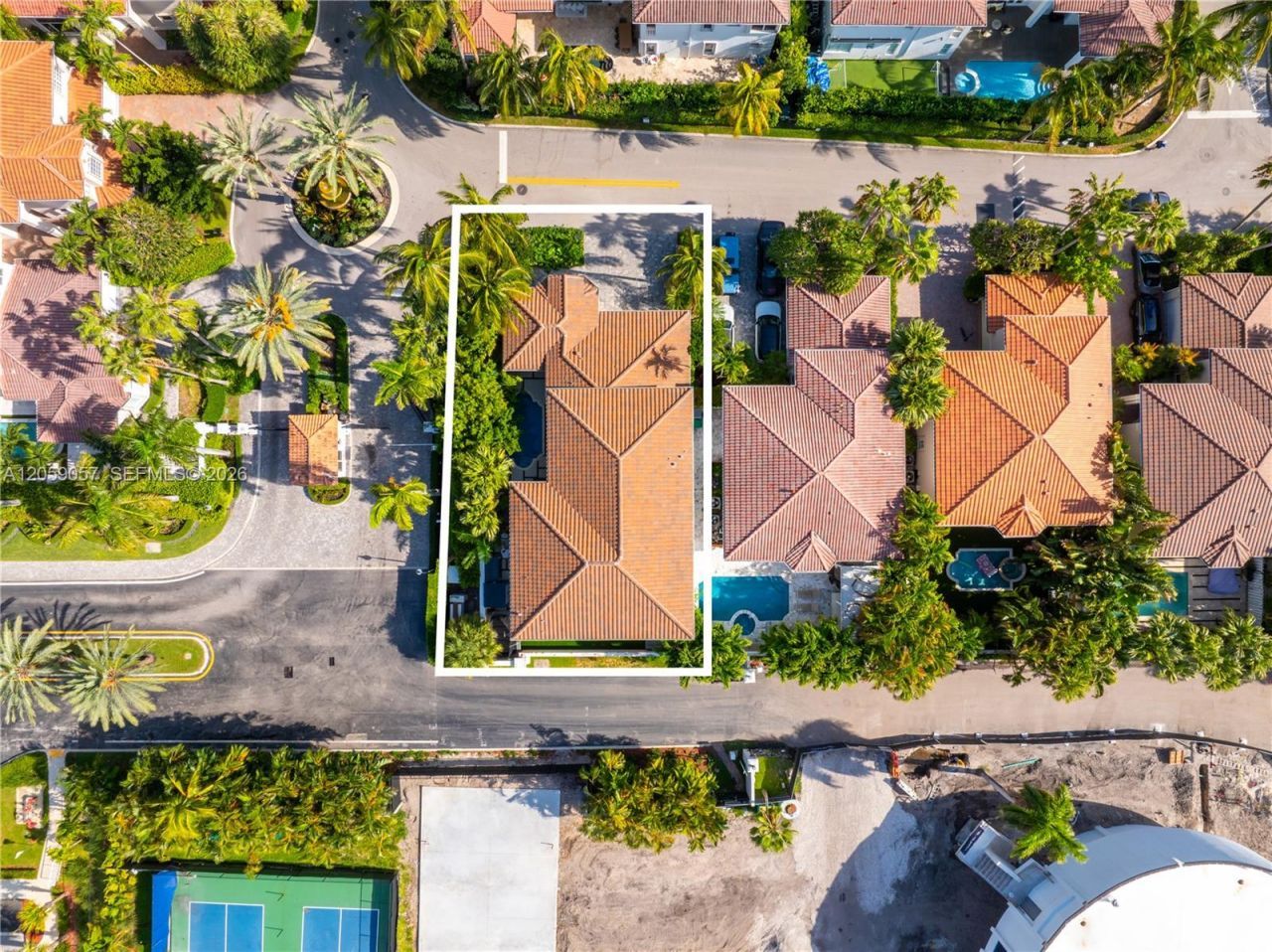 4027 194th Trl, Sunny Isles Beach, FL 33160 Photo