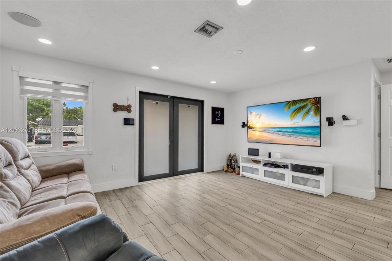 7420 Hope St , Hollywood, FL 33024 Photo