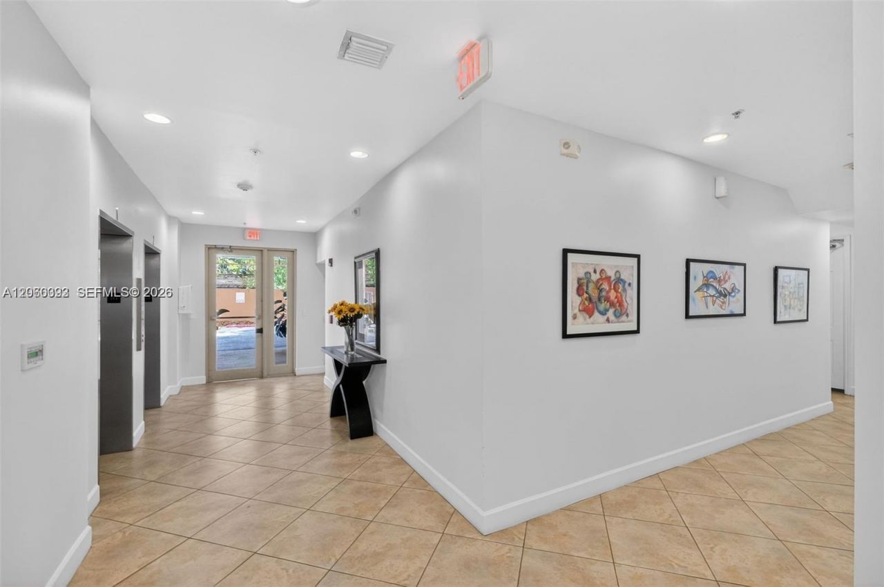 2630 SW 28th St (overbrook), Unit 51, Miami, FL 33133 Photo