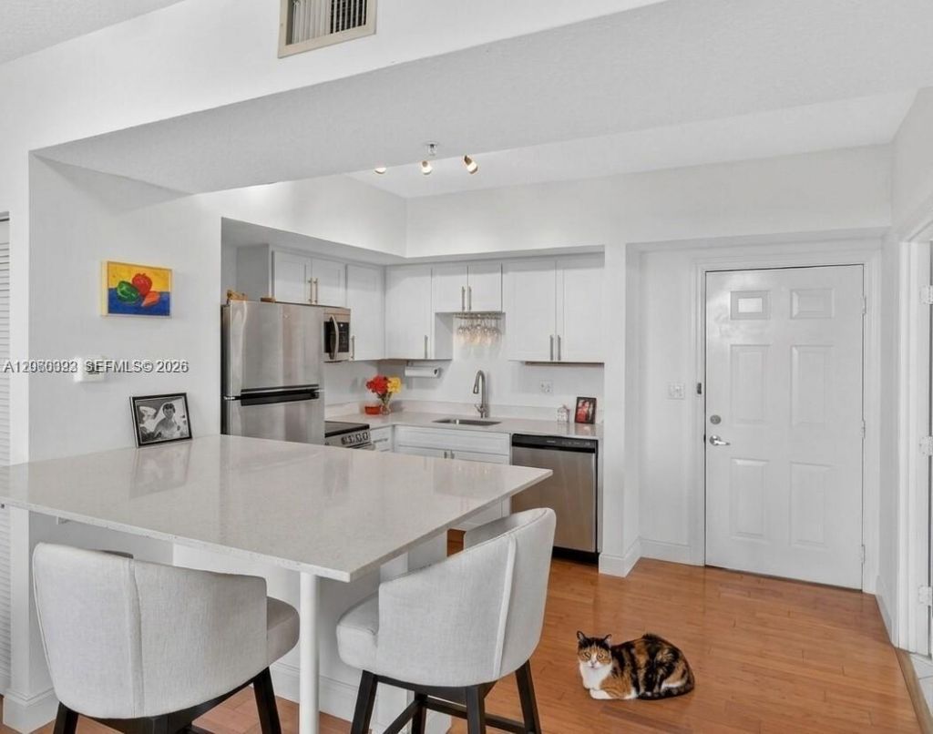 2630 SW 28th St (overbrook), Unit 51, Miami, FL 33133 Photo