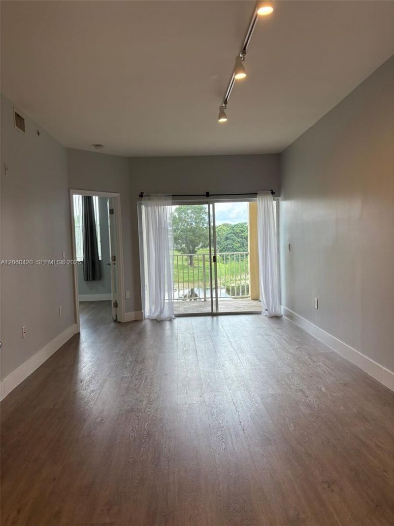 2100 Greenview Shores Blvd , Unit 513, Wellington, FL 33414 Photo